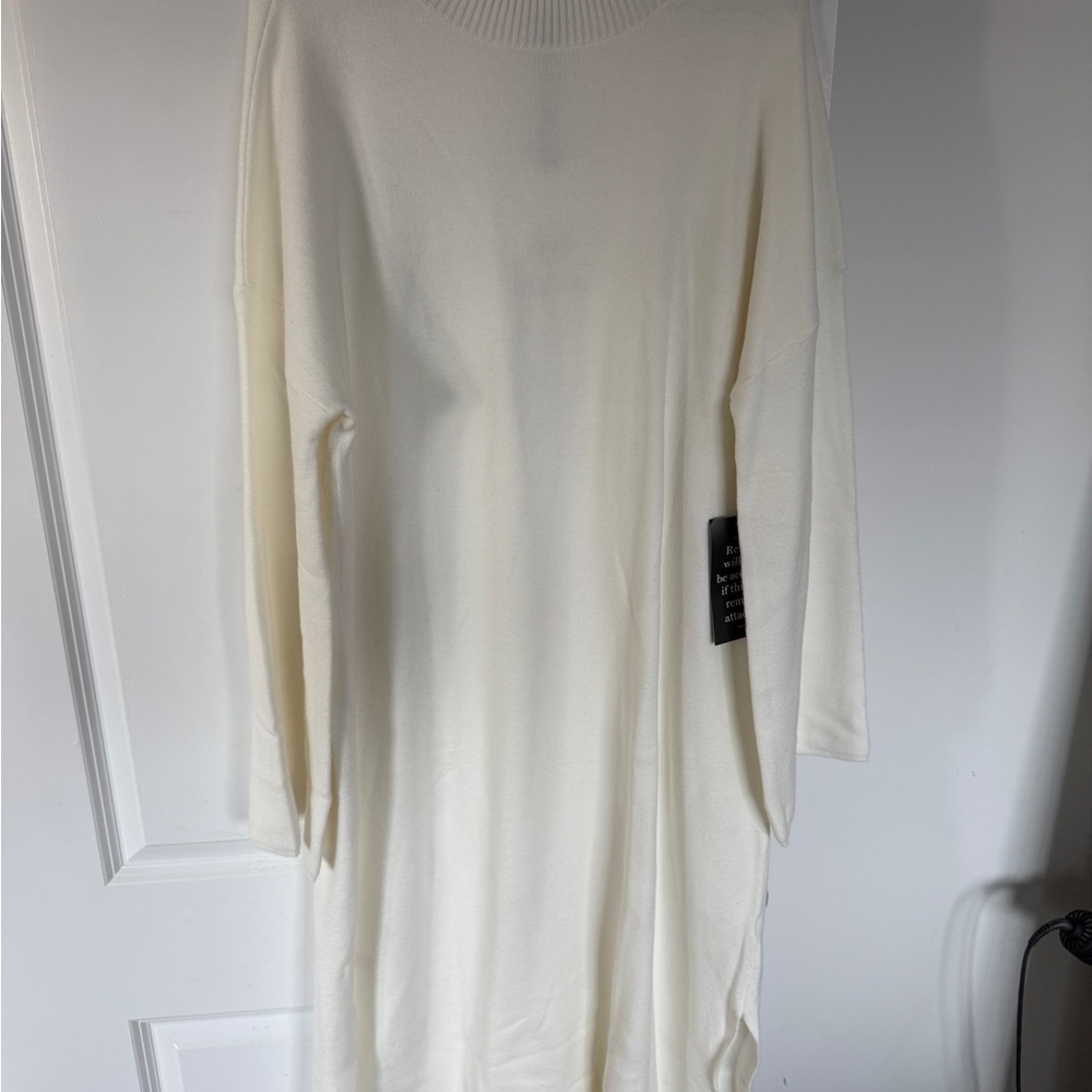 Winter white Vivianne Dress - Picture 2 of 4